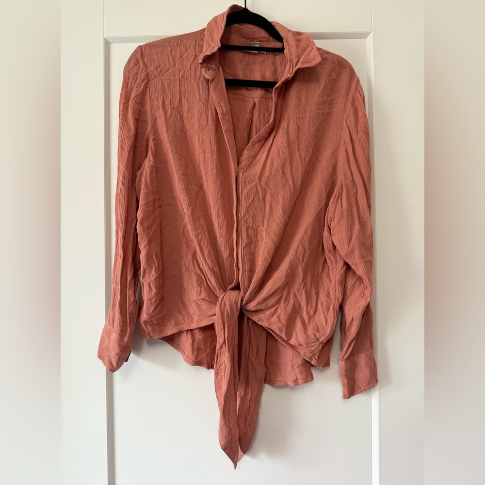 NWOT-Women's Amuse Society Size XS Burnt Orange/ Rust Color Tie-Front Blouse